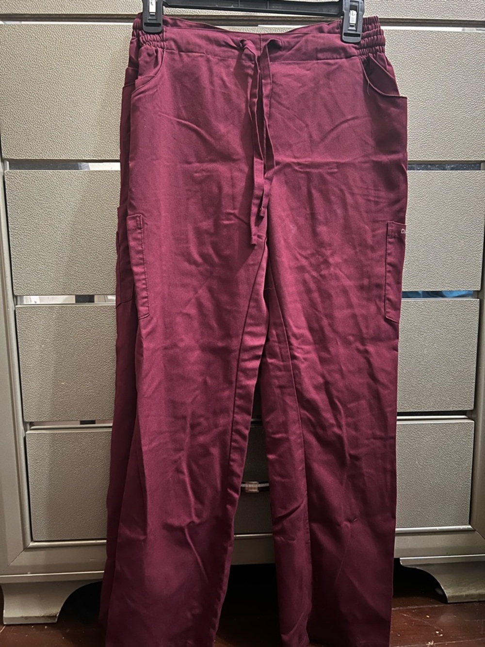 Women’s Drawstring Scrub Pants - Burgundy